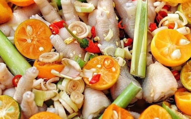 Tàu Hủ Đá, Bánh Tráng & Trái Cây Dầm - Đường Số 31