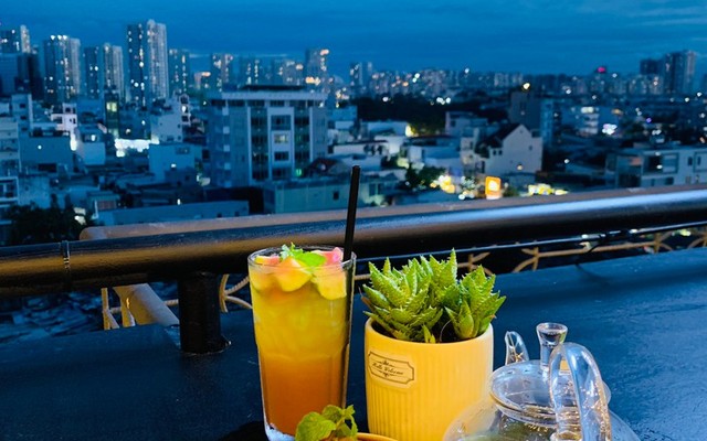 KOZE Rooftop - Đường 53