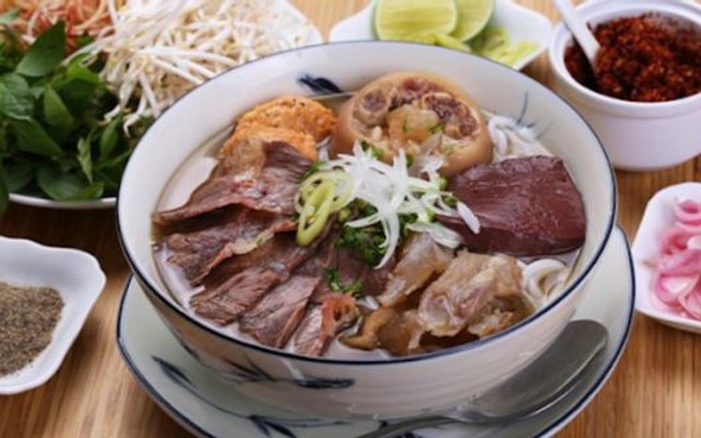Bún Bò Huế Quỳnh Anh - 24 Lê Lai