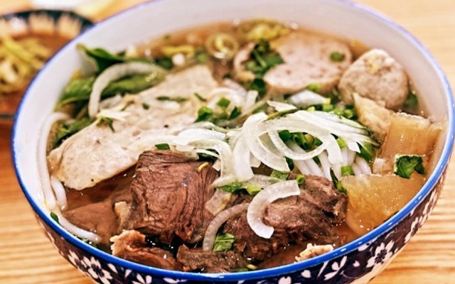 Đông Phương Quán - Cơm Trưa Văn Phòng & Bún Bò - 191 Đỗ Văn Thi