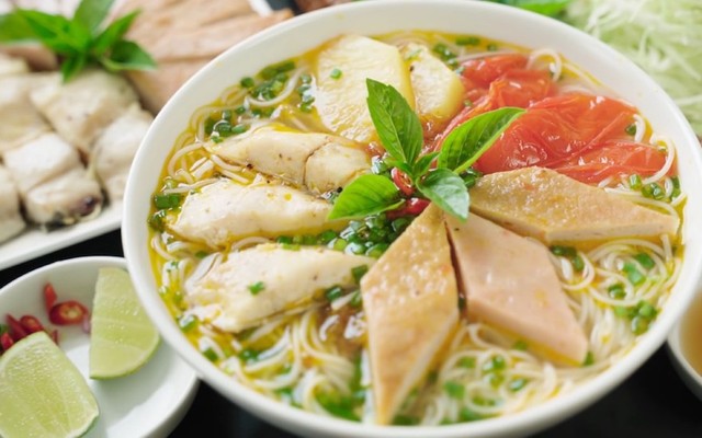 Ngọc Thắm - Bún Chả Cá Nha Trang - Tam Bình