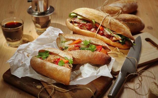 Bánh Mì, Bánh Cuốn & Bún Thịt Nướng Ú Nu Quán