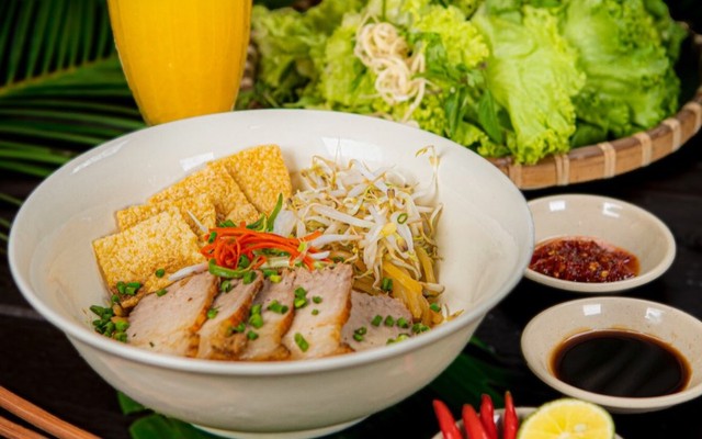 Dừa + Kitchen Traditional Food - Lê Lợi