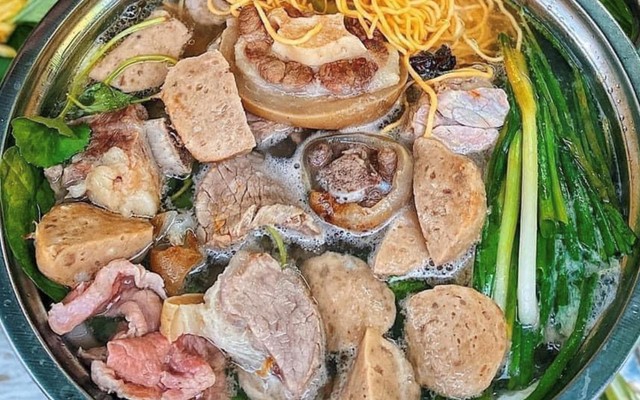 Lẩu Bò Phương Dung - Lạc Long Quân