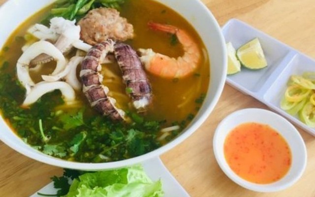 Hải Hồng Quán - Món Ngon Miền Biển - Lê Đức Thọ