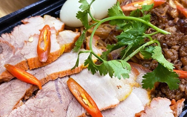 Hủ Tiếu Trộn Ngọc Minh - Trần Khánh Dư