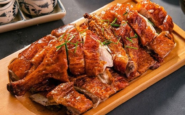 Quán Vũ Bếp - Gà & Vịt Quay Tây Bắc - Nguyễn Văn Linh