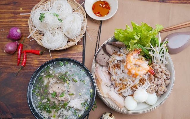 Hủ Tiếu 2 Tô - Chế Lan Viên