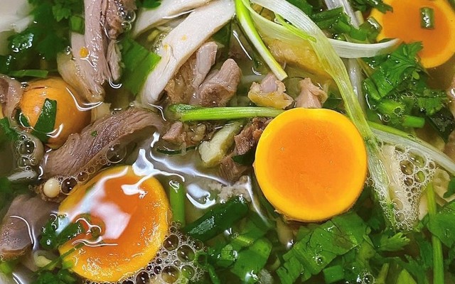 Phở Cúc - 77 Hàng Bồ