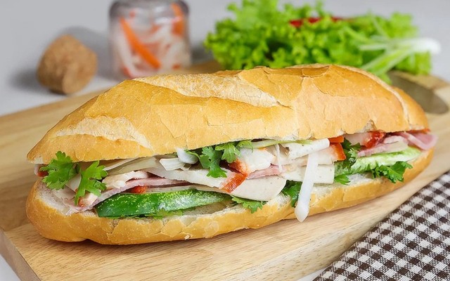 Đình Đình Food - Bánh Mỳ Pate & Bánh Bao Hoàng Ngọc