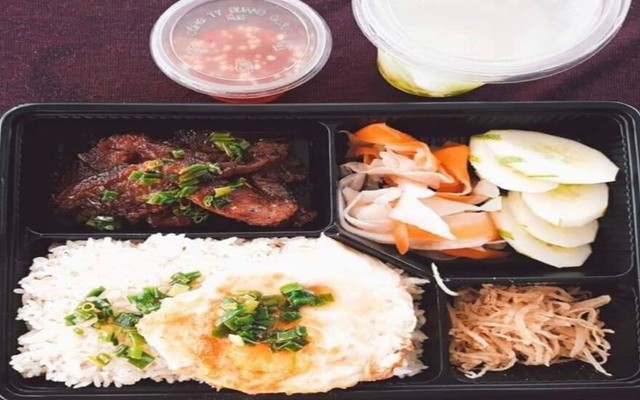 Cơm Tấm Thịt Nướng Chị Hai Núi - Trương Định