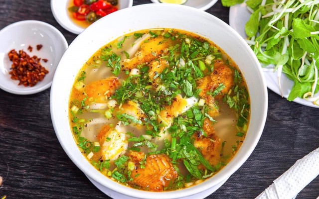 Bánh Canh Cá Lóc Xứ Huế - Bánh Canh Cá Ngừ