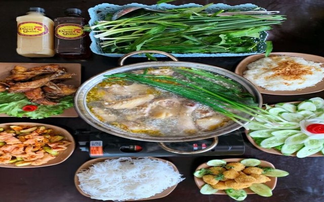 Nhà Hàng Đông Quan - Lẩu Gà & Cơm Gà Gia Truyền Phố Cổ - KĐT Văn Phú