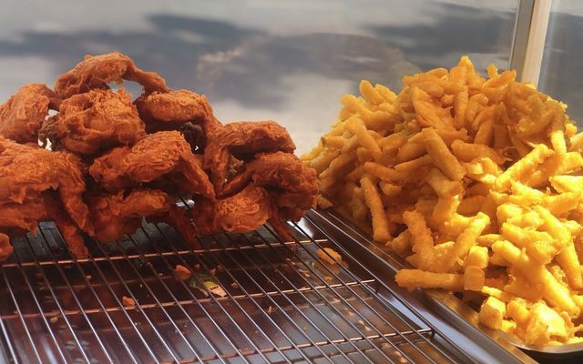 Gà Rán Mr. Thịnh - Lý Chính Thắng