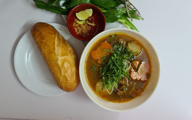 Phở Nhất Tâm - Phở Bắp Hoa, Bò Kho Bánh Mì & Hủ Tiếu Bò Kho