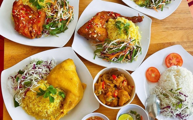 Bếp Cô Bông - Cơm Chiên Dưa Bò - Mạc Đỉnh Chi