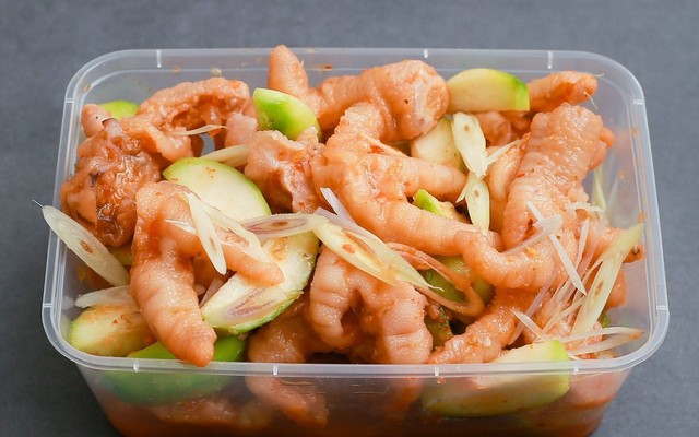 Chân Gà Sốt Thái & Chân Gà Xả Ớt Jangchicken - Thụy Khuê