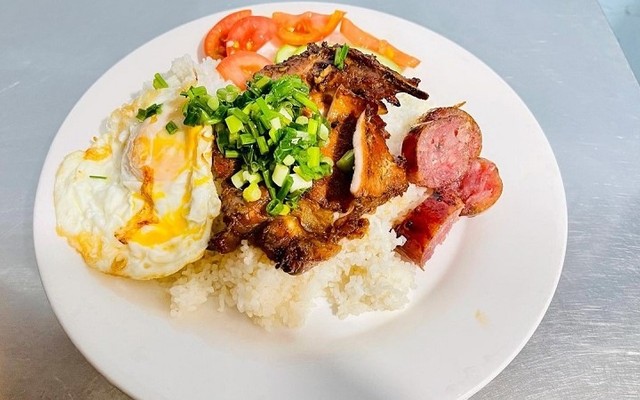 Cơm Tấm Sài Gòn Thiên Long - 82 Lý Nam Đế