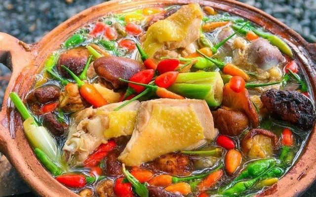 Lẩu Gà Nòi Minh Chiến - Đường 79