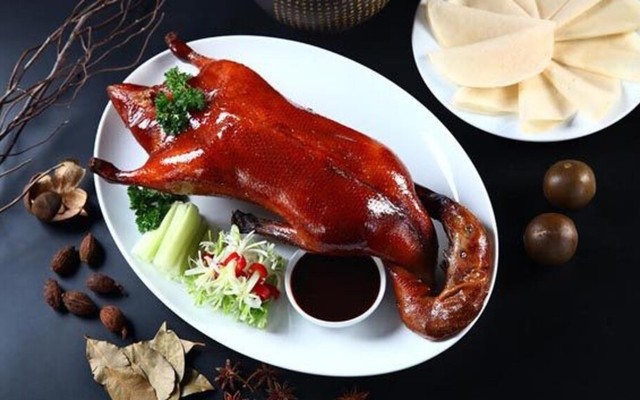 Hách Vịt - Vịt Quay Tứ Xuyên & Canh Măng Tiết - Đường Kim Giang