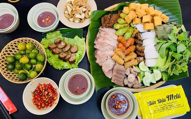 Bún Đậu Mắm Tôm - Meta