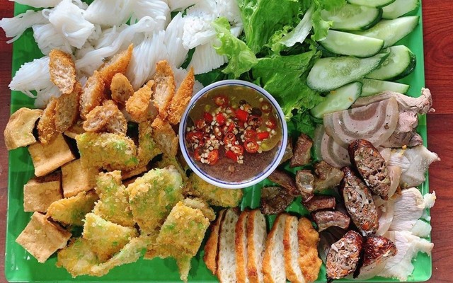 Bún Đậu & Đồ Ăn Vặt Huệ Linh - Đường 18M