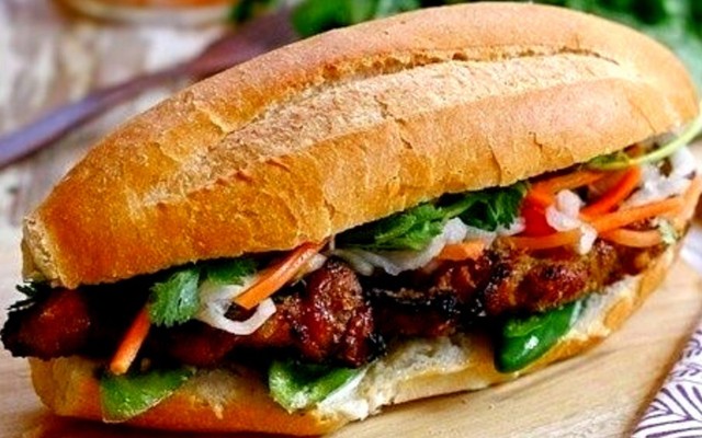 Giòn Bánh Mì Và Cafe - Phạm Thế Hiển
