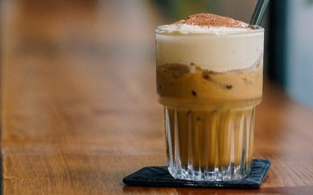 Aka Coffee - Song Hành