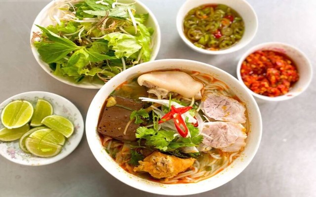 Quán Huế - Bún Bò Huế  - 160 Nguyễn Trãi