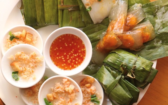 Bánh Bột Lọc & Bánh Nậm Vân Huế - Quốc Lộ 1A