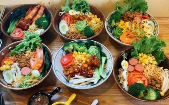 Trùm Ăn Vặt & Mì Trộn Siry - Tây Hòa