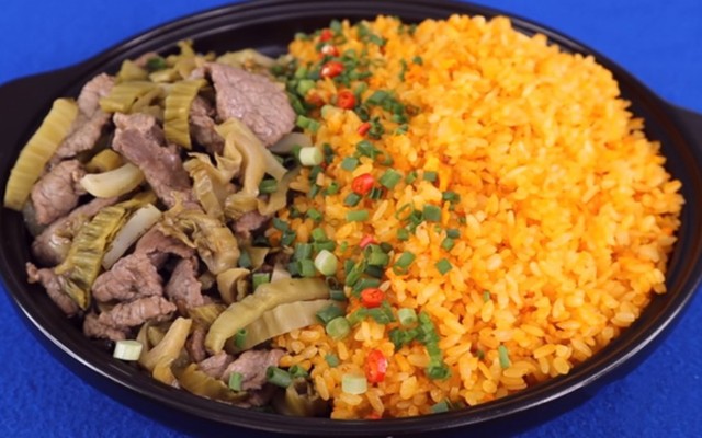 Tiệm Cơm Sườn & Phở Bò - 10A Ngõ Tràng Tiền