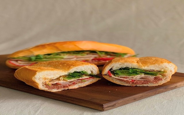Bánh Mỳ Pate Truyền Thống - Cầu Giấy
