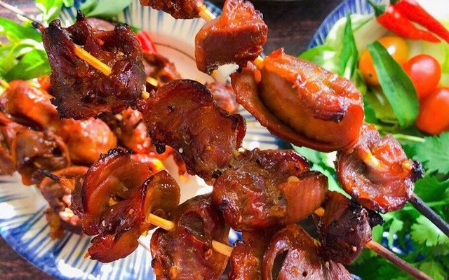 Chung's Trâu - Gà Nướng 3 Chân - Hồ Đắc Di