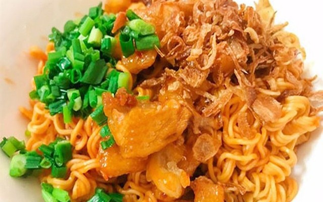 Su Mập - Bánh Mì Nướng Bơ & Mì Trộn Sate Tóp Mỡ - 2D Lê Lai