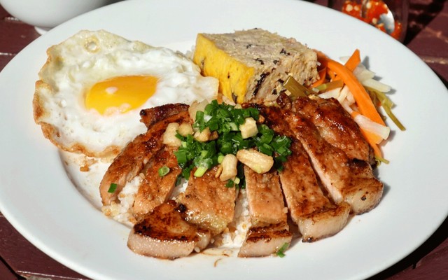 Cơm Tấm Ba Vi - Cơm Tấm Sườn Bì Chả Trứng - Đổ Quang Đẩu