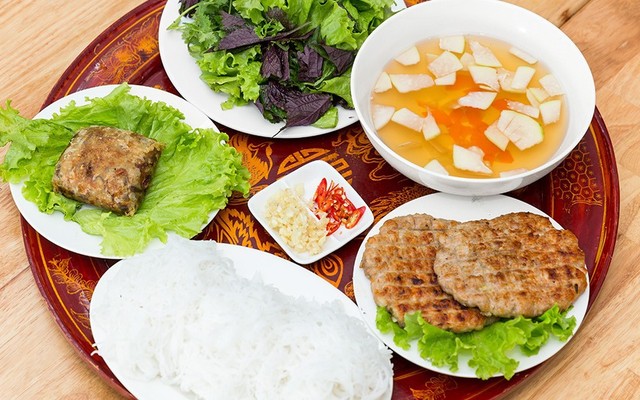PHỞ HOÀNG NAM - Phở Thố Đá Nóng & Lẩu Đuôi Bò - Đường Số 1