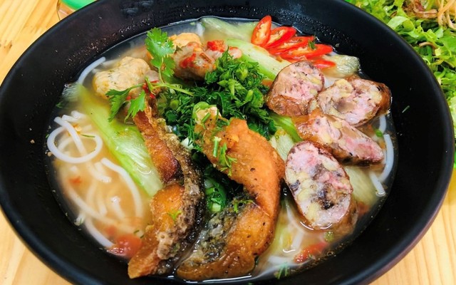 Mị Bán Bún Cá Cay - Trung Lực