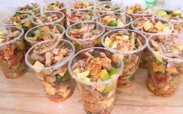 Chân Gà Sốt Thái - Ngã Tư Vincom