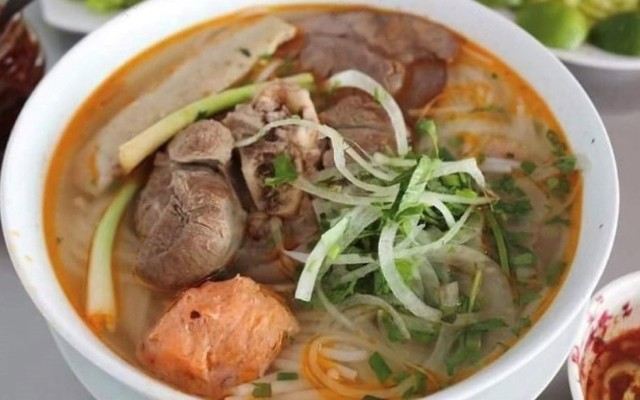 Bún Bò 11B - Lê Văn Thịnh