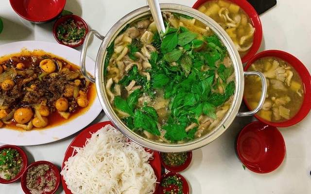 Tao Ngộ Lẩu Gà Lá É Phú Yên - 64 Phan Chu Trinh
