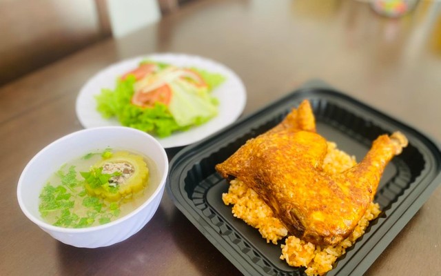 Cơm Gà WOW Cơm Gà - 33 Cao Bá Quát