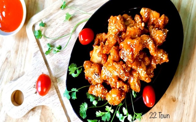 22 Town - Gà Sốt Cơm Gà & Đồ Ăn Vặt - Lê Đức Thọ