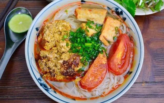 Bún Riêu Cô Tuyết - Bún Riêu & Canh Bún - Kha Vạn Cân