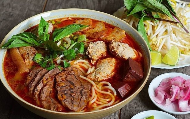 Tiệm Bún Bò Chính Gốc Huế - 100B Đình Đông