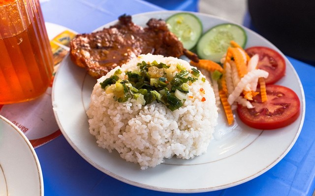 Cơm Tấm Thảo Điền - Nguyễn Văn Hưởng