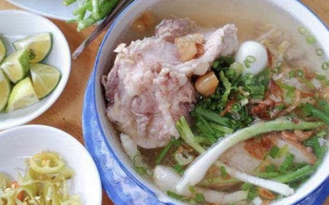 Hủ Tiếu & Mì Hoành Thánh Hải - 337 Hai Bà Trưng