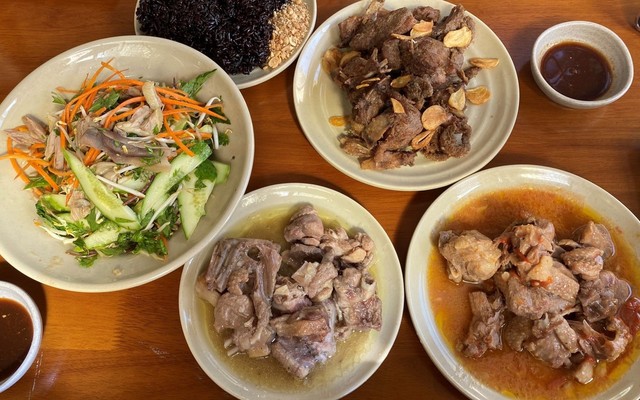 Hồng Ngan - Ngan Cháy Tỏi, Ngan Chiên Mắm & Ngan Chua Ngọt