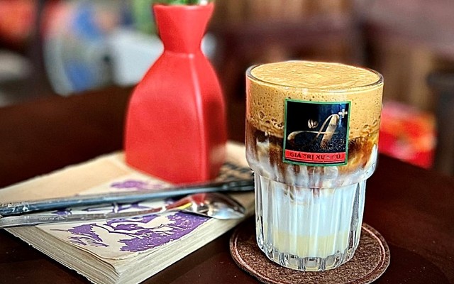 Tiệm Cà Phê A+ - Tố Hữu