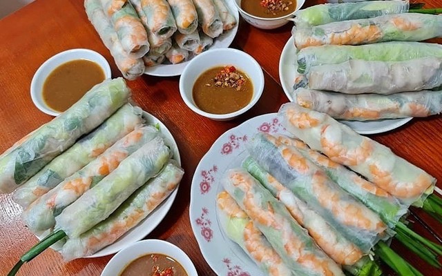 Gỏi Cuốn Cô Mai - Bún Mắm Nêm - Lạc Long Quân
